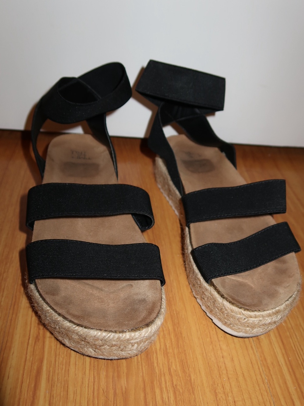 Time and Tru Black Elastic-Strap Espadrille Platform Sandals